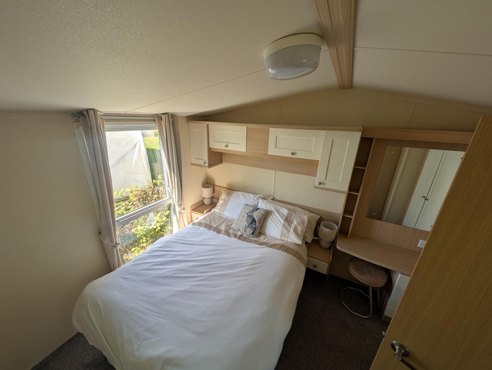 Red Squirrel Holiday Home In The Countryside, 10 Mins To Lligwy Beach Llandyfrydog 외부 사진
